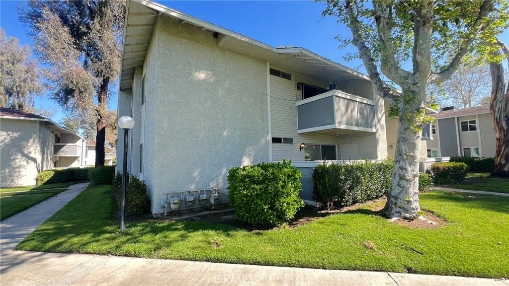 26200 Redlands - Photo 0