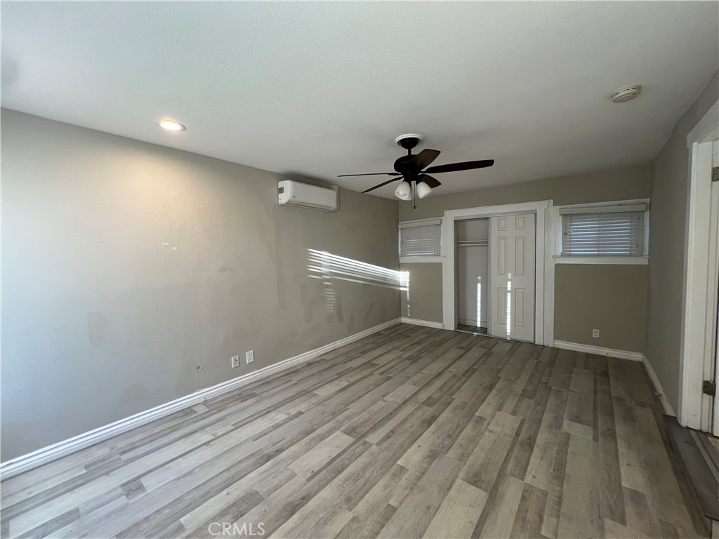 128 1/2 N Ivy - Photo 2