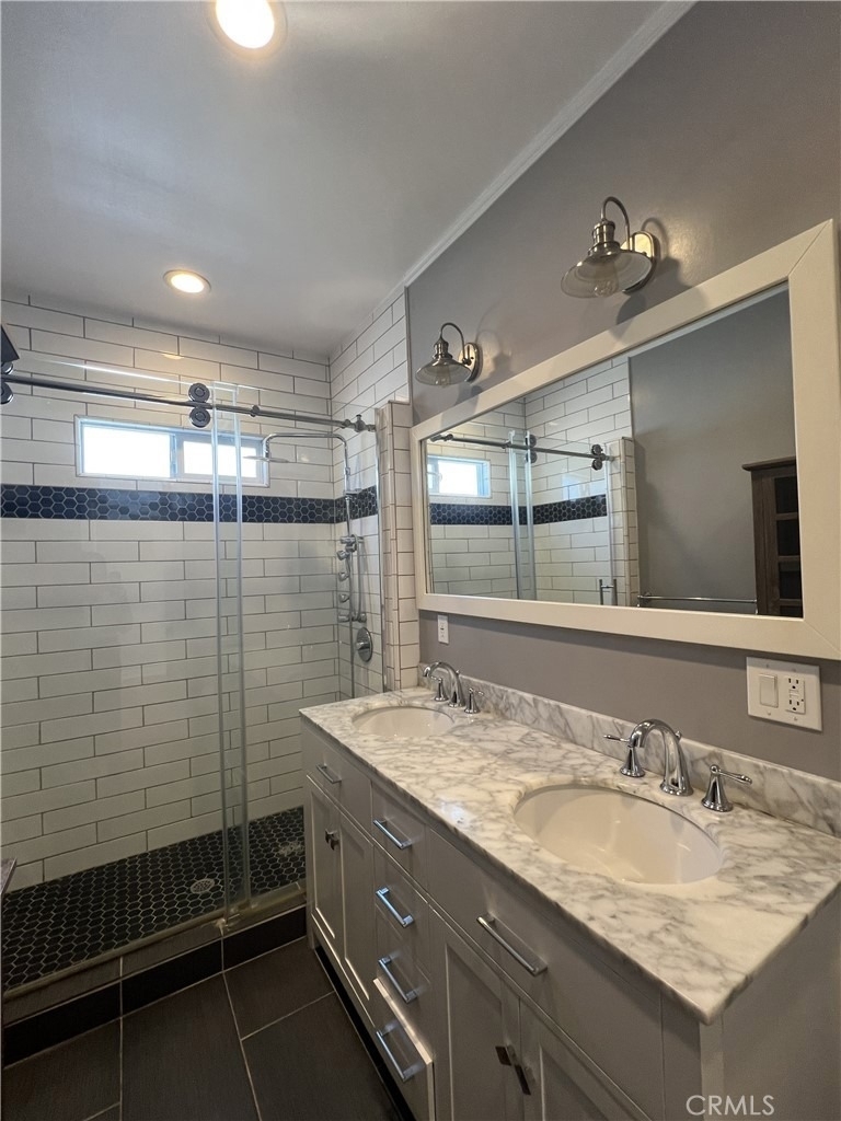 128 N Ivy - Photo 7