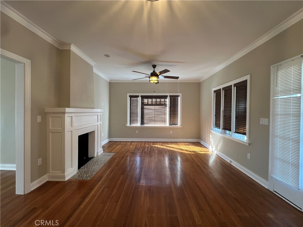 128 N Ivy - Photo 2