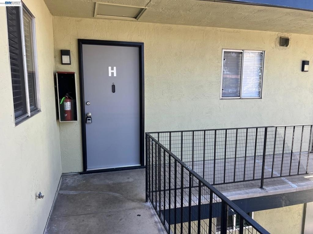 36976 Mulberry St - Photo 2