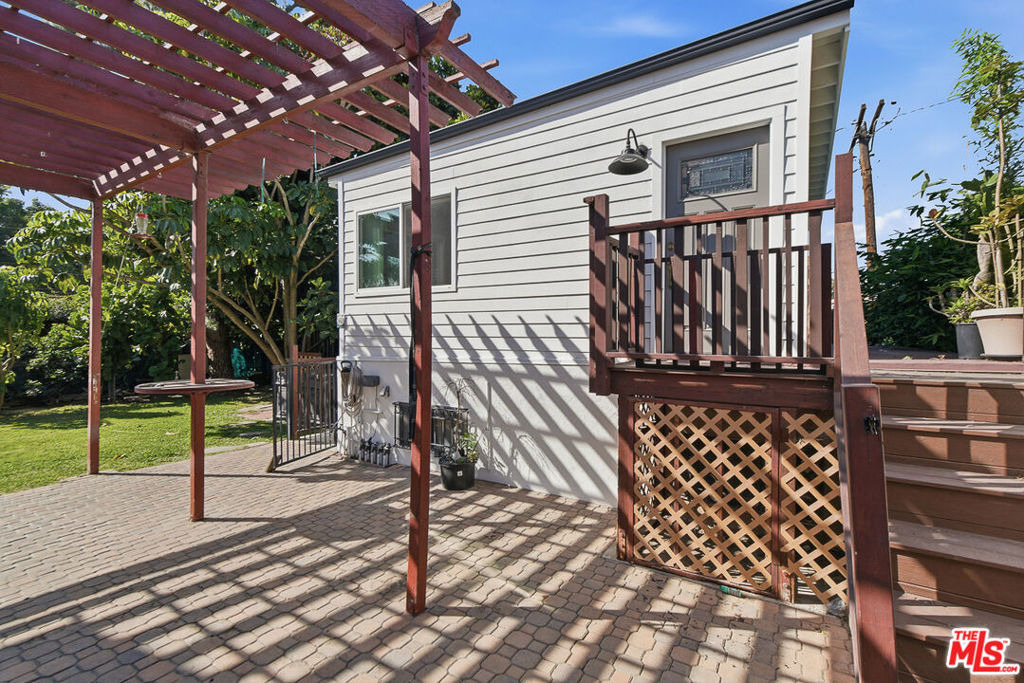 1301 Angelus Avenue - Photo 0