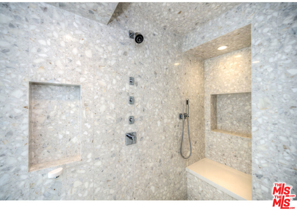 7250 Franklin Avenue - Photo 25
