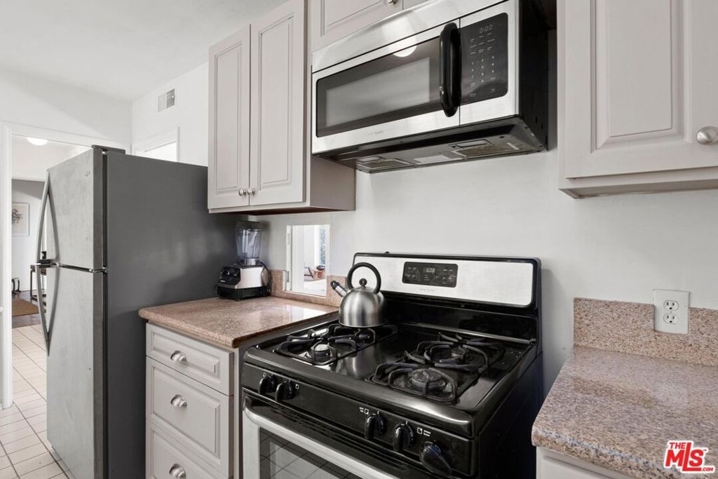 2294 Mountain Oak Drive - Photo 9