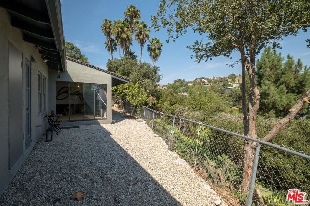 2294 Mountain Oak Drive - Photo 30