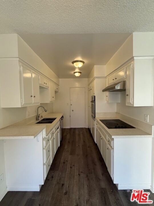 334 S Gramercy Place - Photo 2