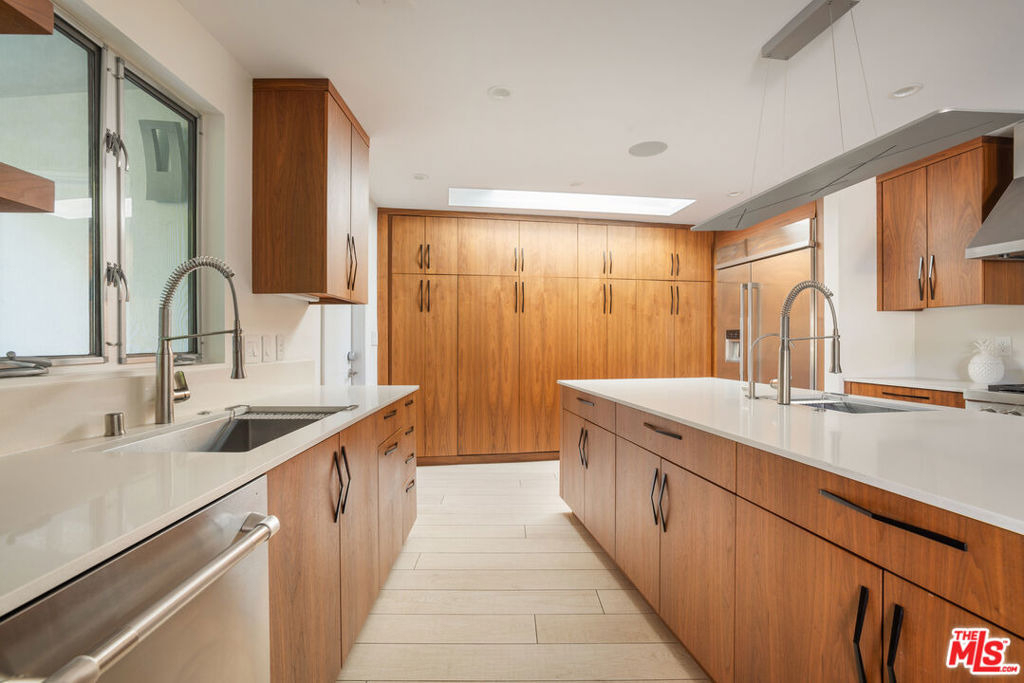 279 Mabery Road - Photo 10
