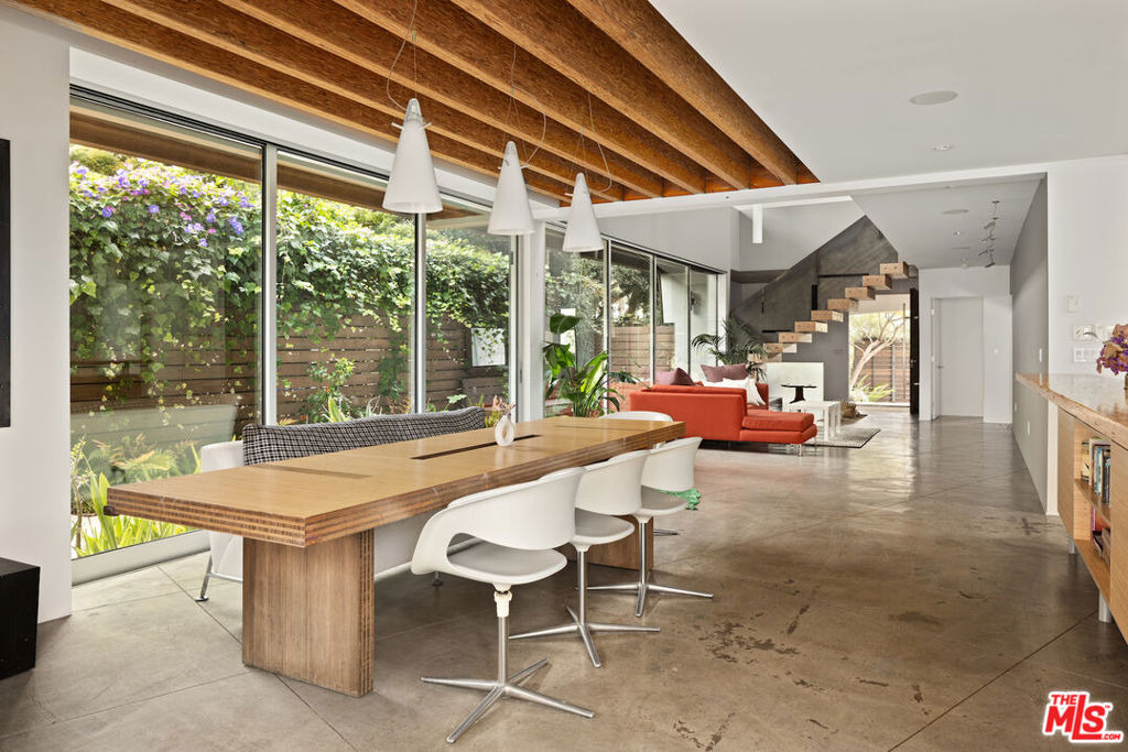 710 Milwood Avenue - Photo 10