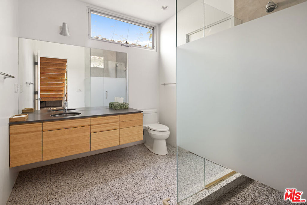 710 Milwood Avenue - Photo 15