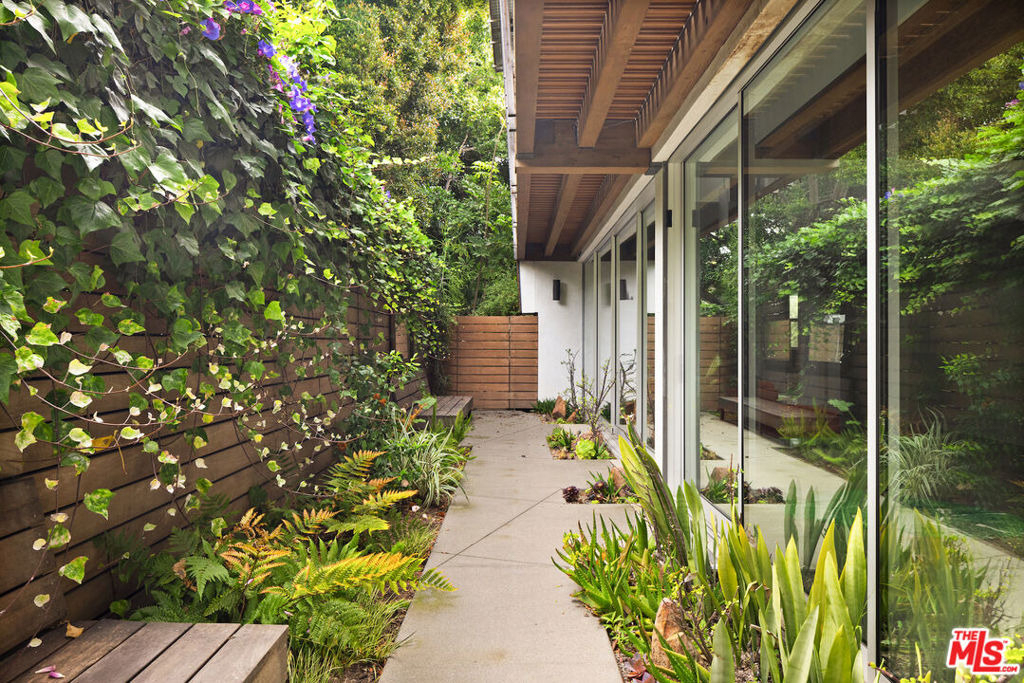 710 Milwood Avenue - Photo 29