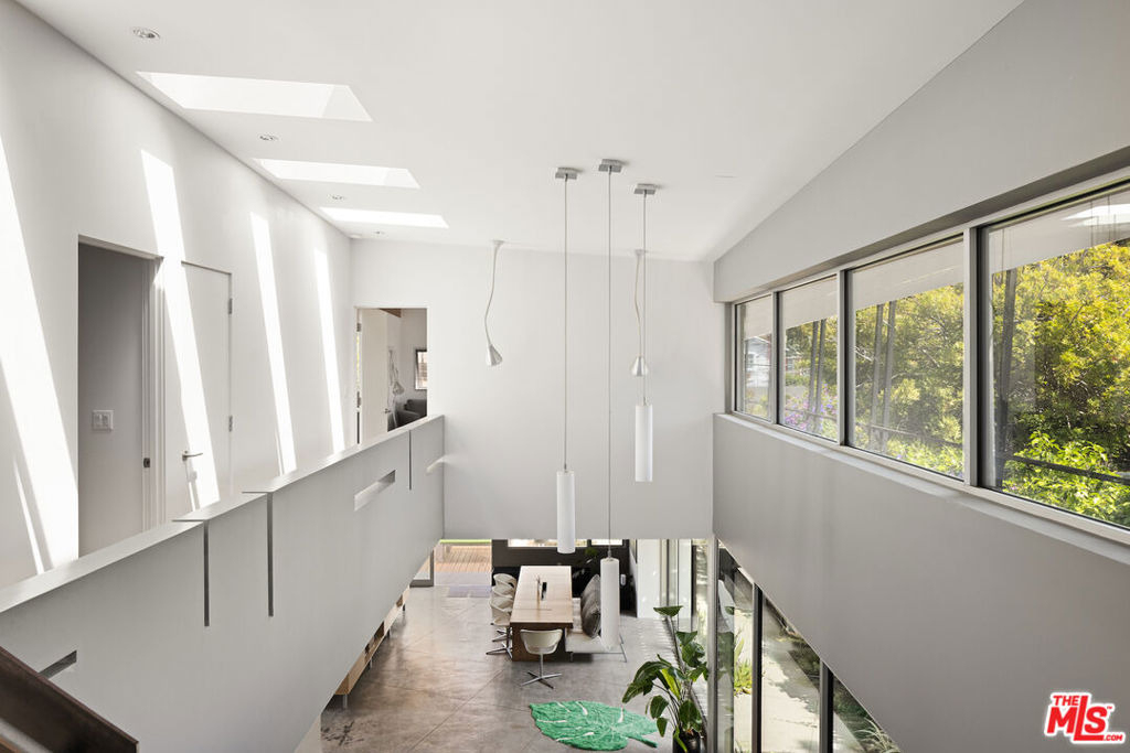 710 Milwood Avenue - Photo 18