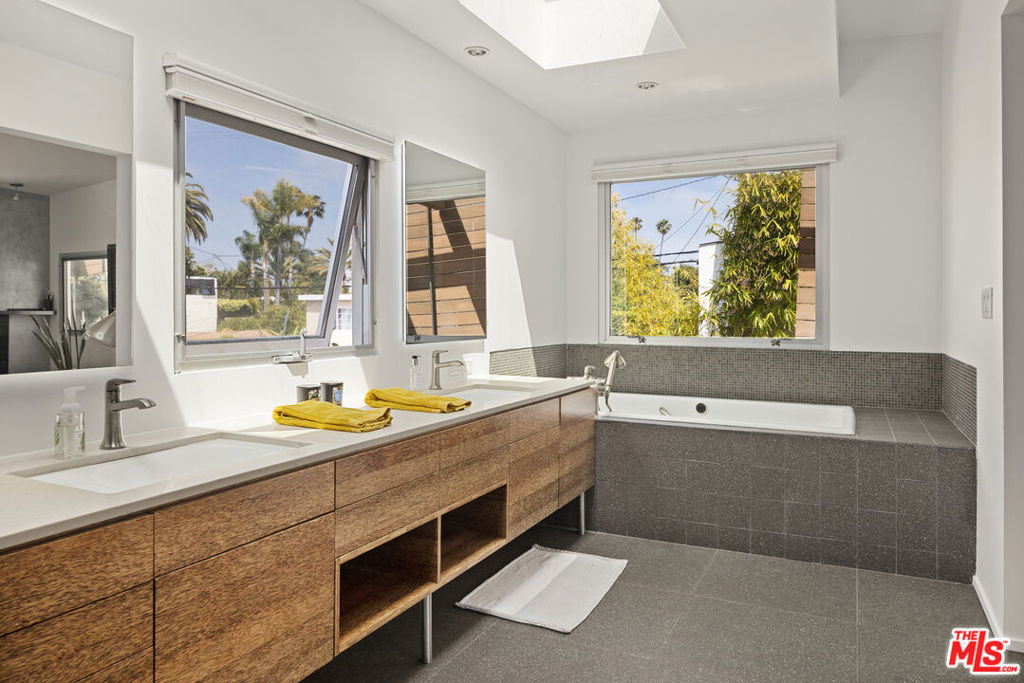 710 Milwood Avenue - Photo 27
