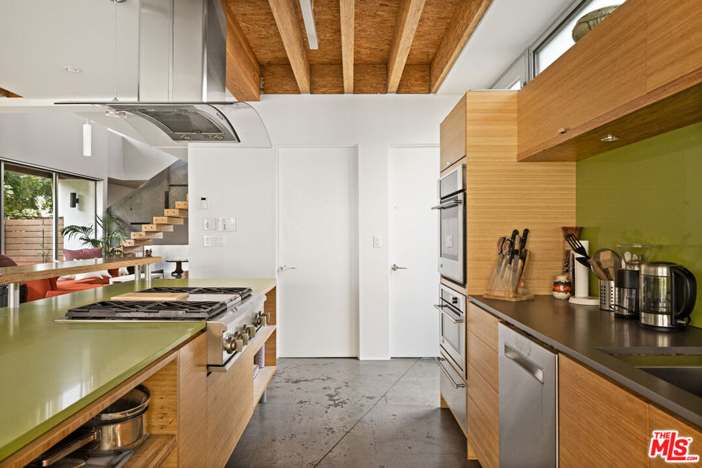 710 Milwood Avenue - Photo 13