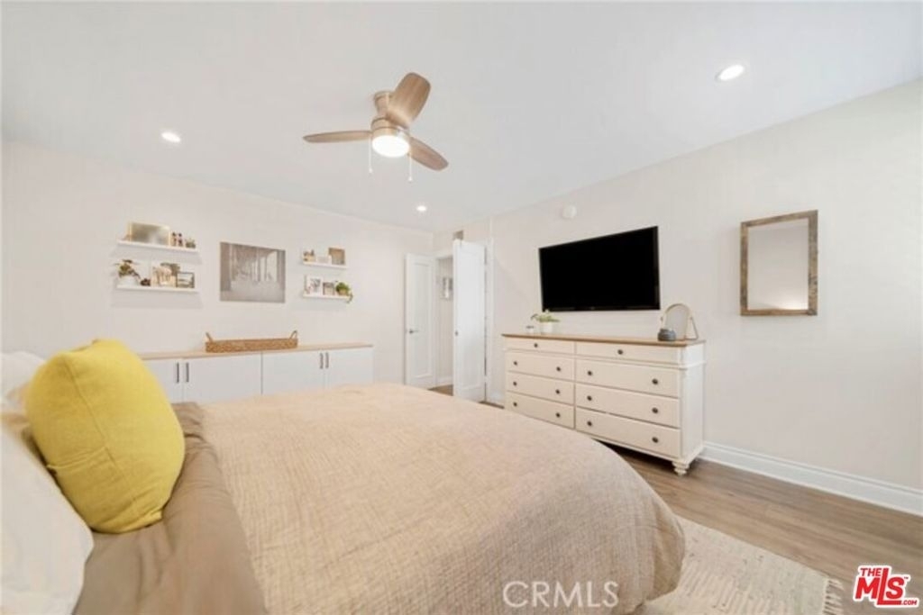 5301 Balboa Boulevard - Photo 5