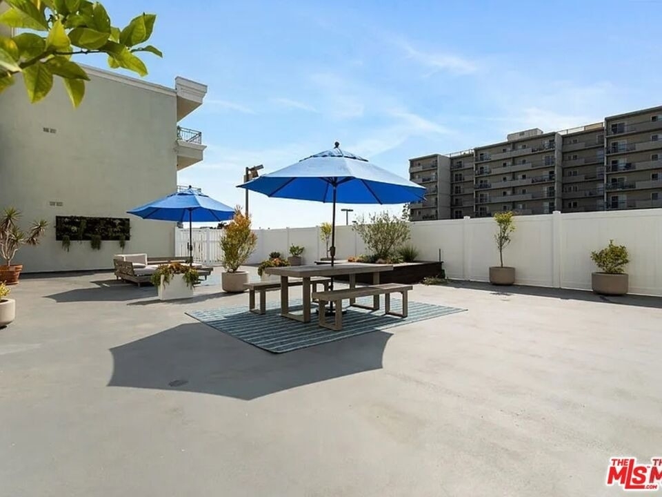 1440 23rd Street - Photo 10