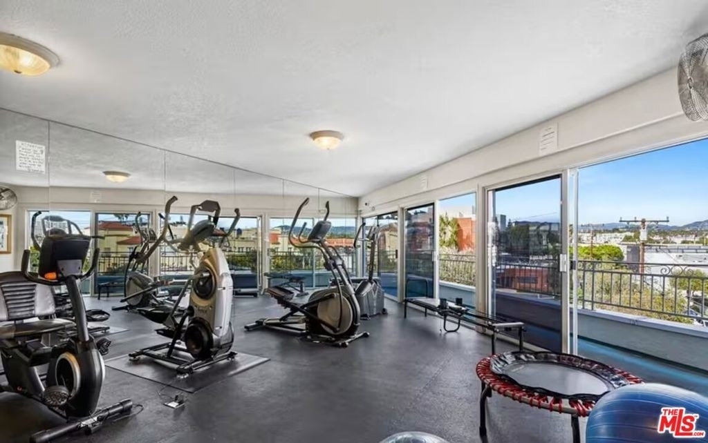1440 23rd Street - Photo 11
