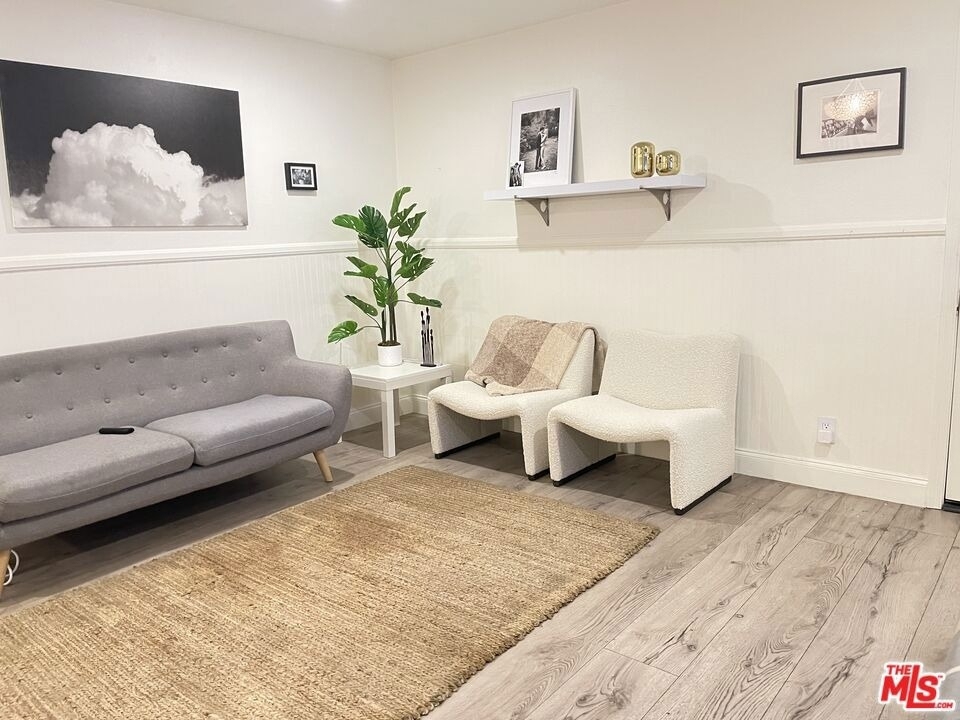 1440 23rd Street - Photo 3