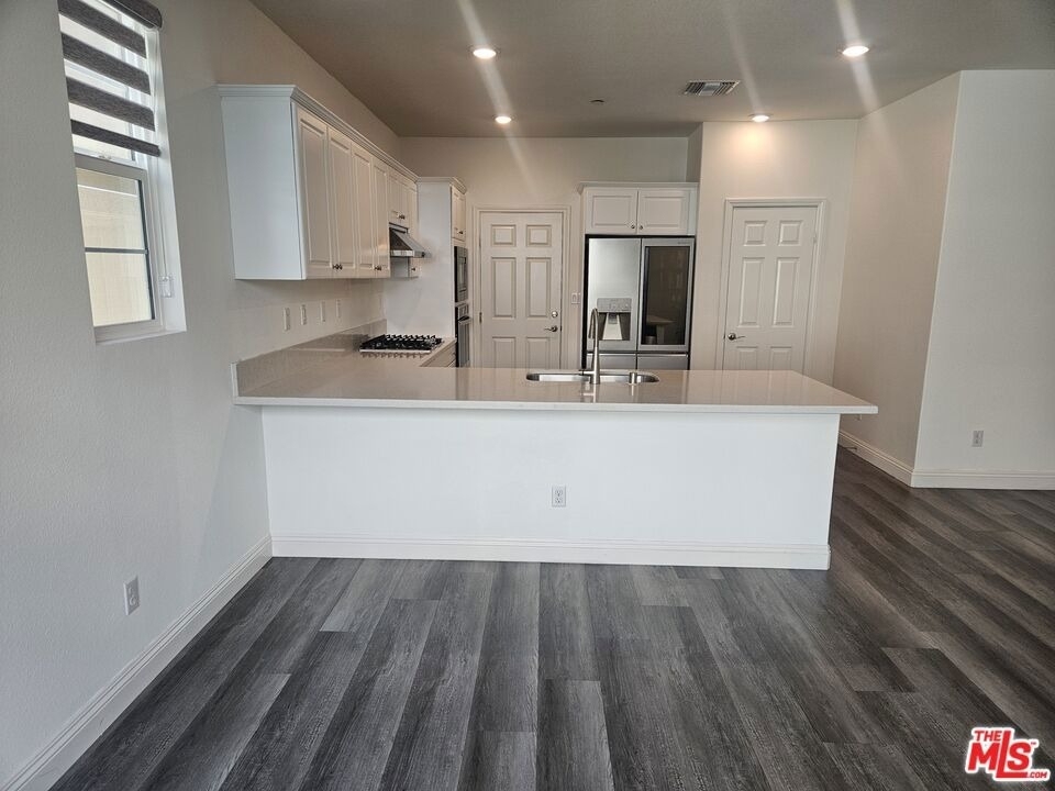 1671 Yarrow Place - Photo 3
