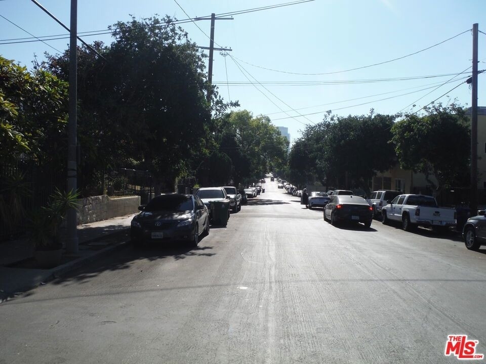 1821 W 12th Place - Photo 23