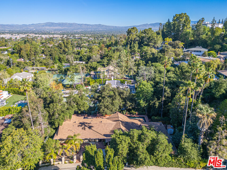 17449 Sumiya Drive - Photo 2