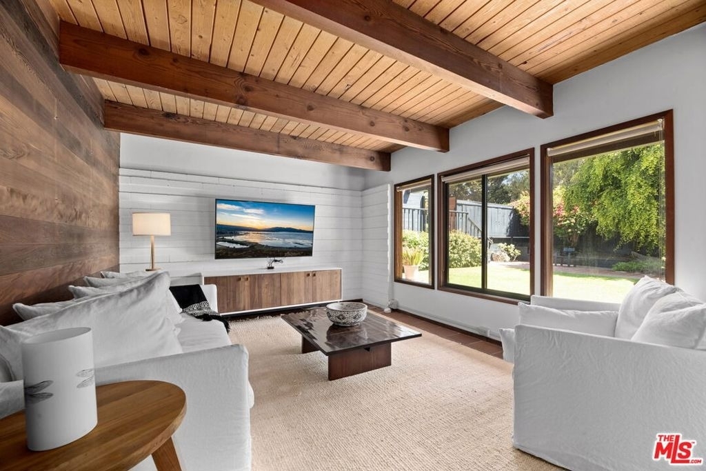 31648 Broad Beach Road - Photo 3