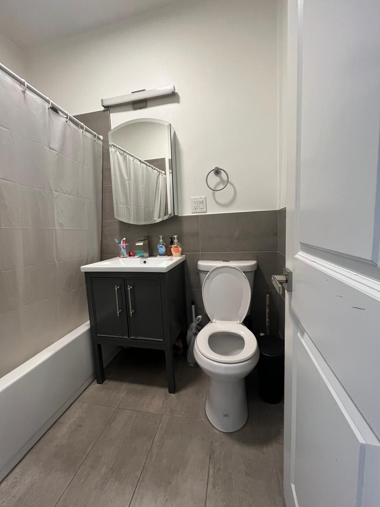 111 East 38th Street - Photo 4
