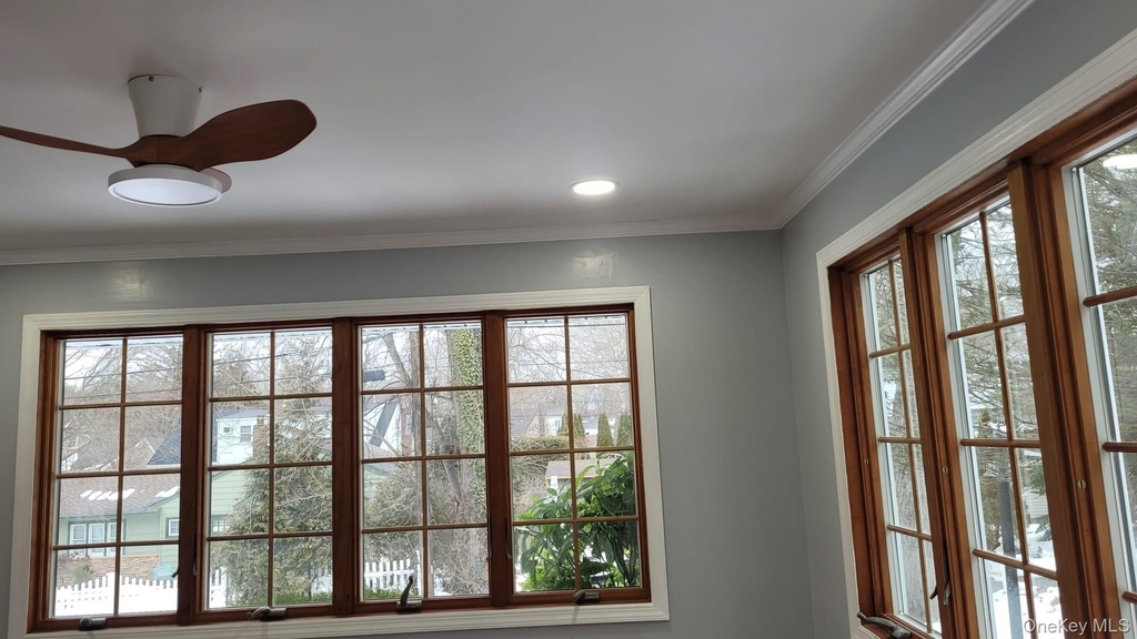 8 Dee Place - Photo 37