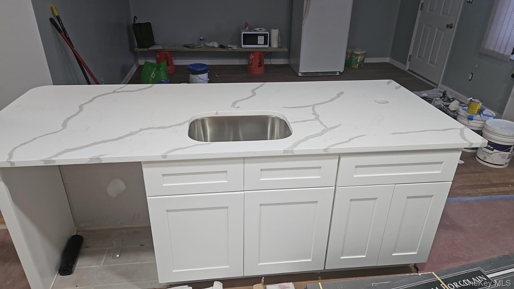 8 Dee Place - Photo 17