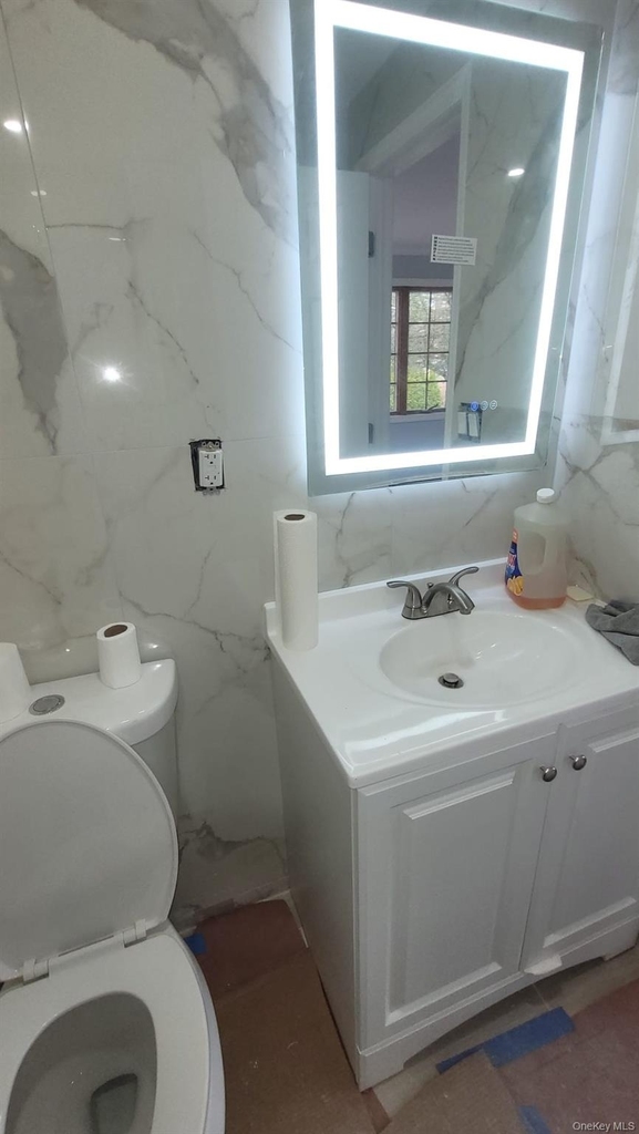 8 Dee Place - Photo 14