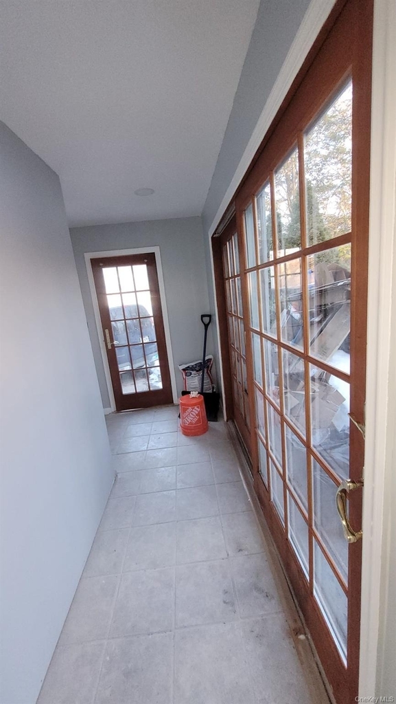 8 Dee Place - Photo 33