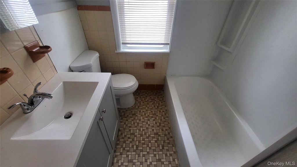 174 South Avenue - Photo 16