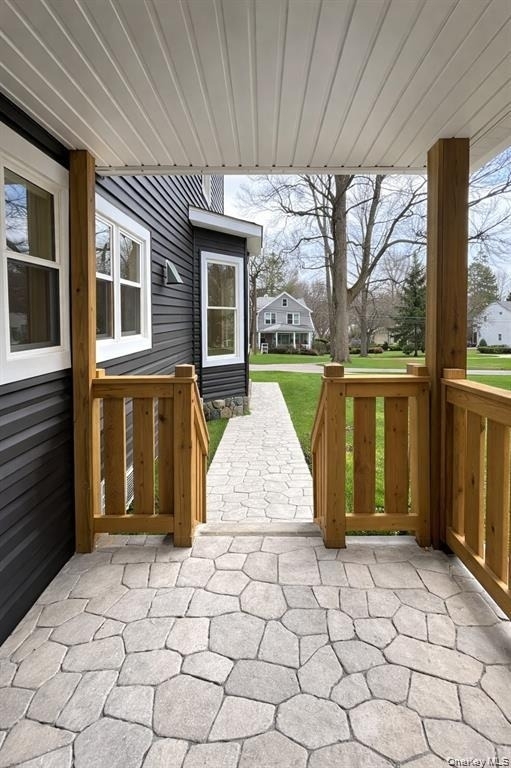 45 Clinton Avenue - Photo 3