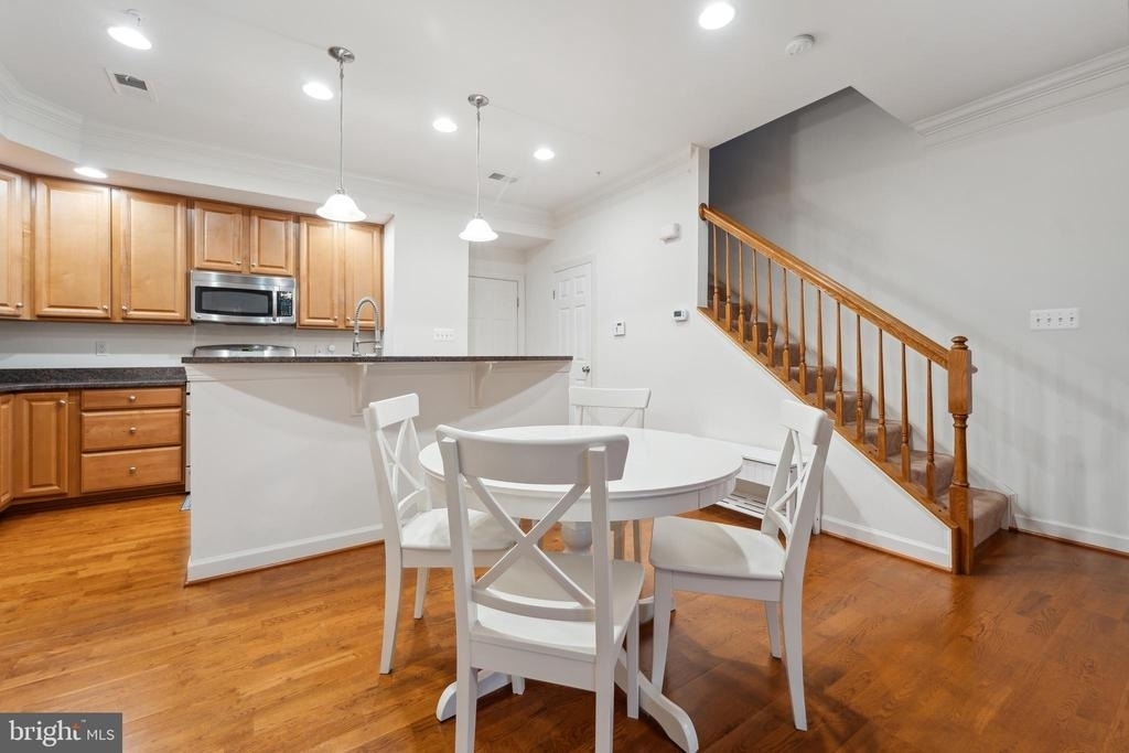 5722 Callcott Way - Photo 8