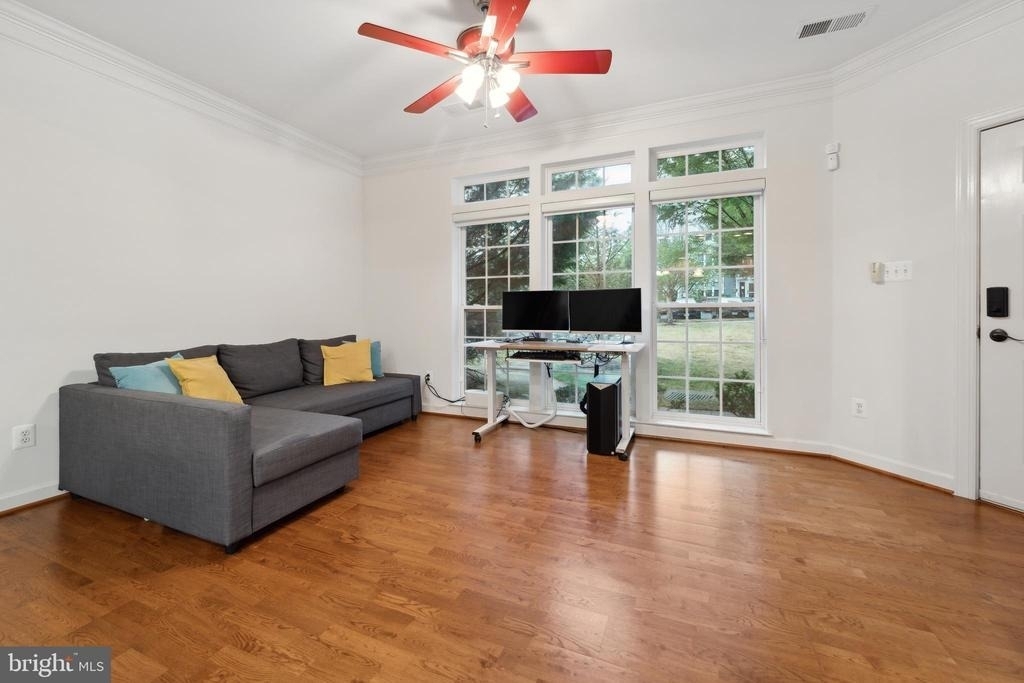 5722 Callcott Way - Photo 2