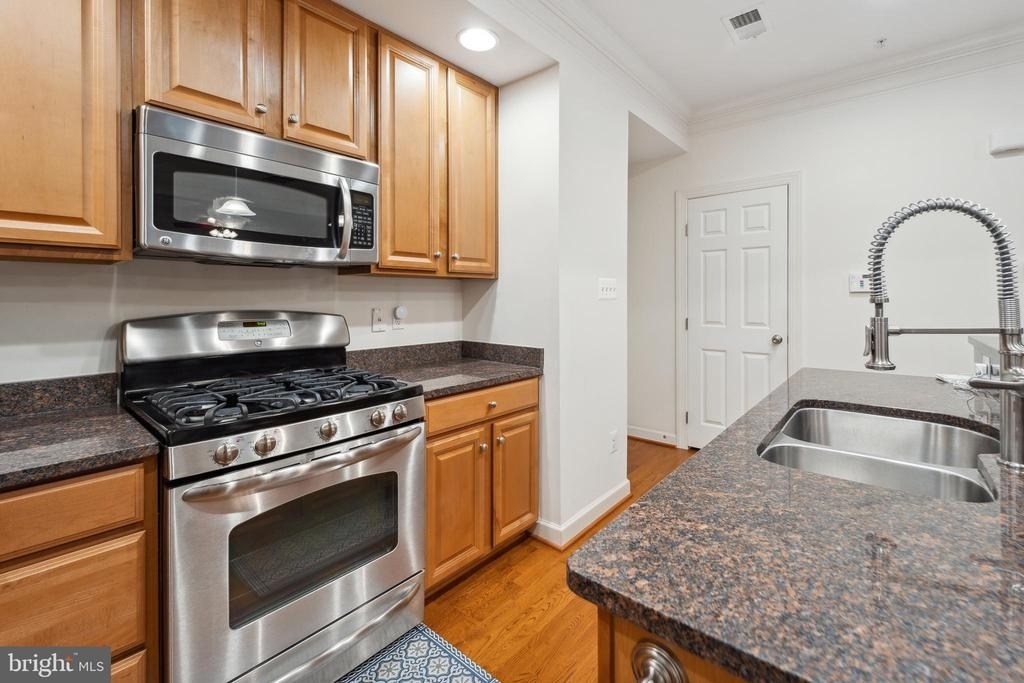 5722 Callcott Way - Photo 11