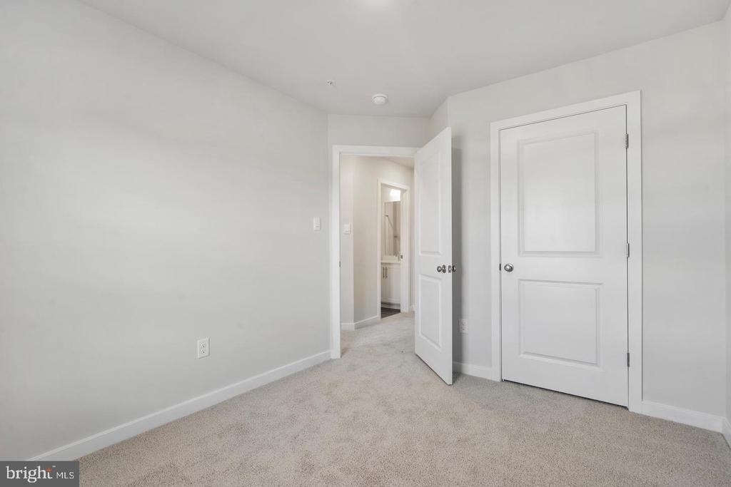16502 Green Glade Dr - Photo 19