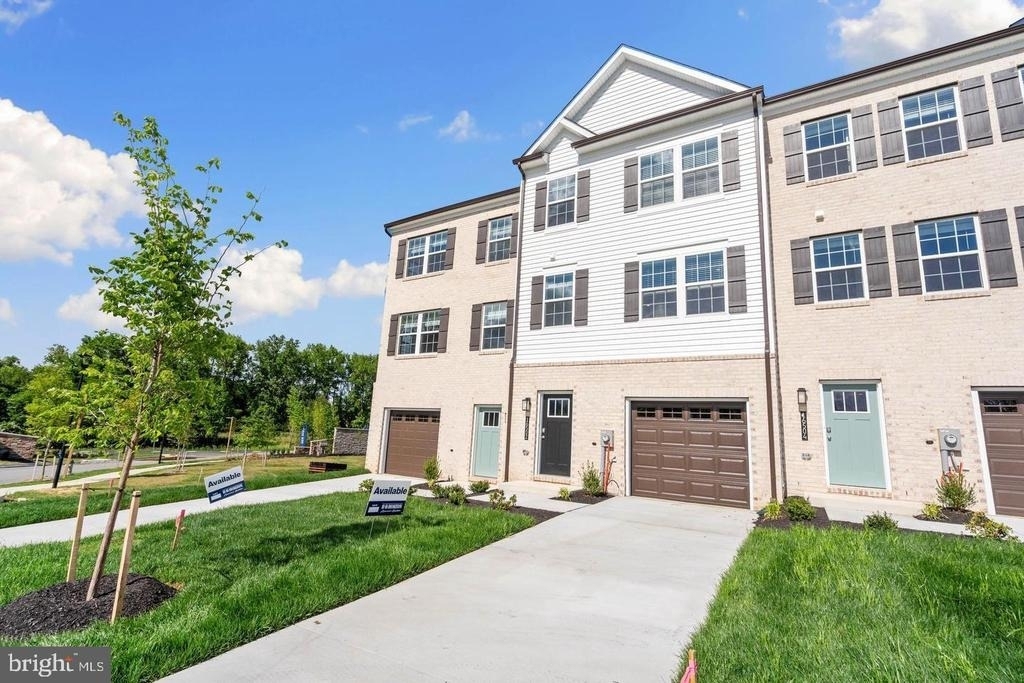 16502 Green Glade Dr - Photo 1