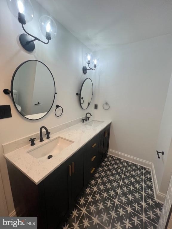 4400 Rendale Court - Photo 8