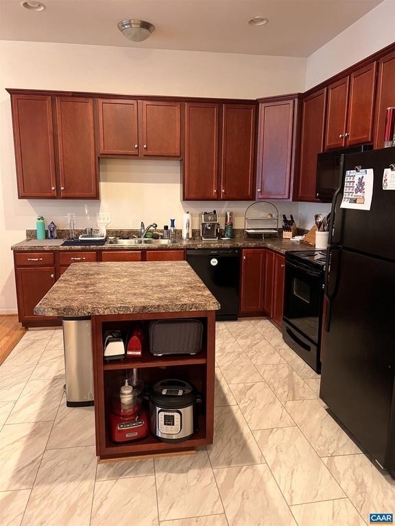 161 Brookwood Dr - Photo 2