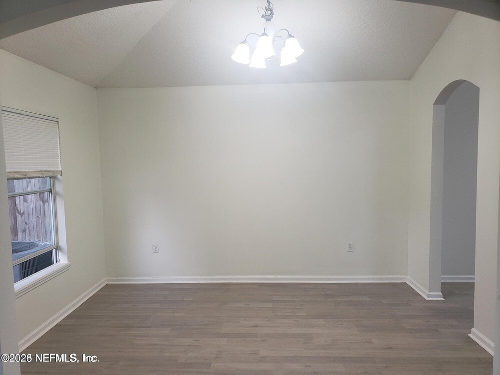 2506 Creekfront Drive - Photo 3