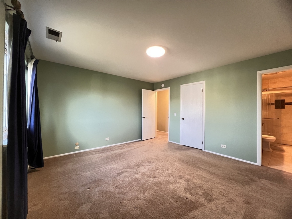1542 Heather Court - Photo 8