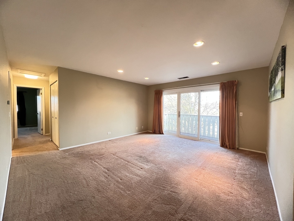 1542 Heather Court - Photo 2