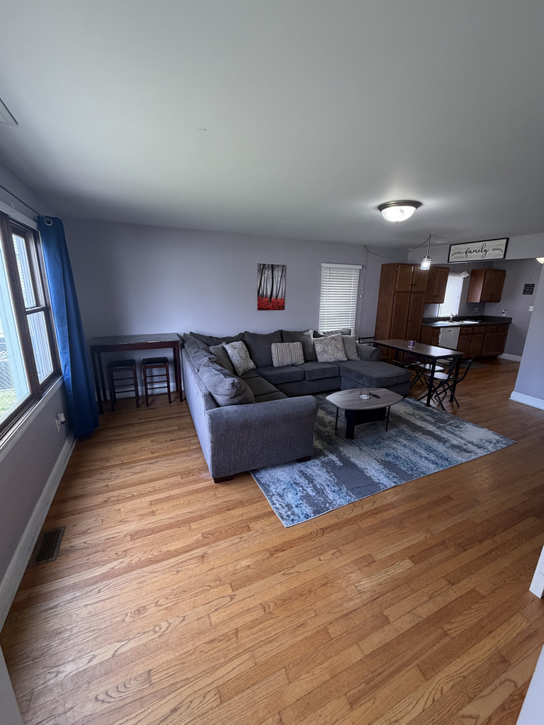 731 2nd Avenue - Photo 3