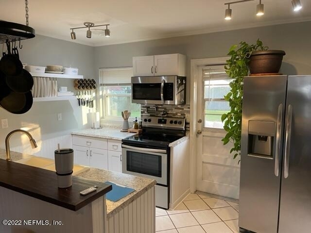 10412 Skycrest Drive N - Photo 10