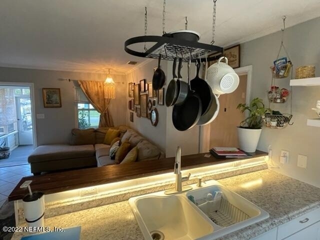 10412 Skycrest Drive N - Photo 12
