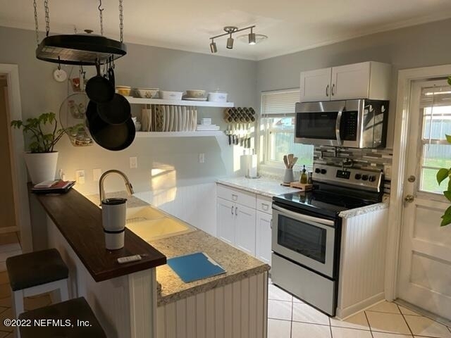 10412 Skycrest Drive N - Photo 9