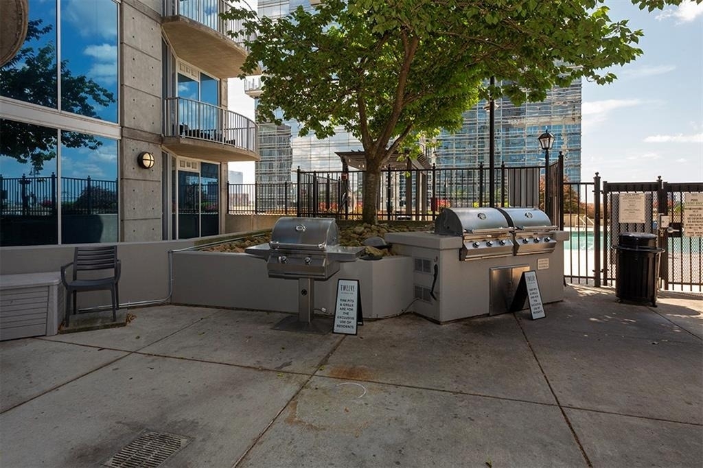 400 W Peachtree Street - Photo 25