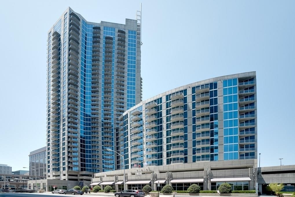 400 W Peachtree Street - Photo 0