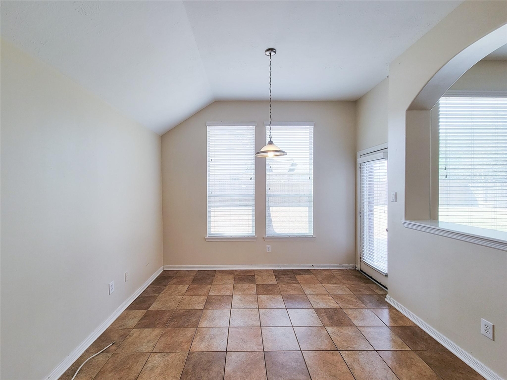 25219 Piney Heights Lane - Photo 13