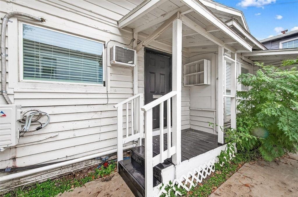 1511 Scharpe Street - Photo 3
